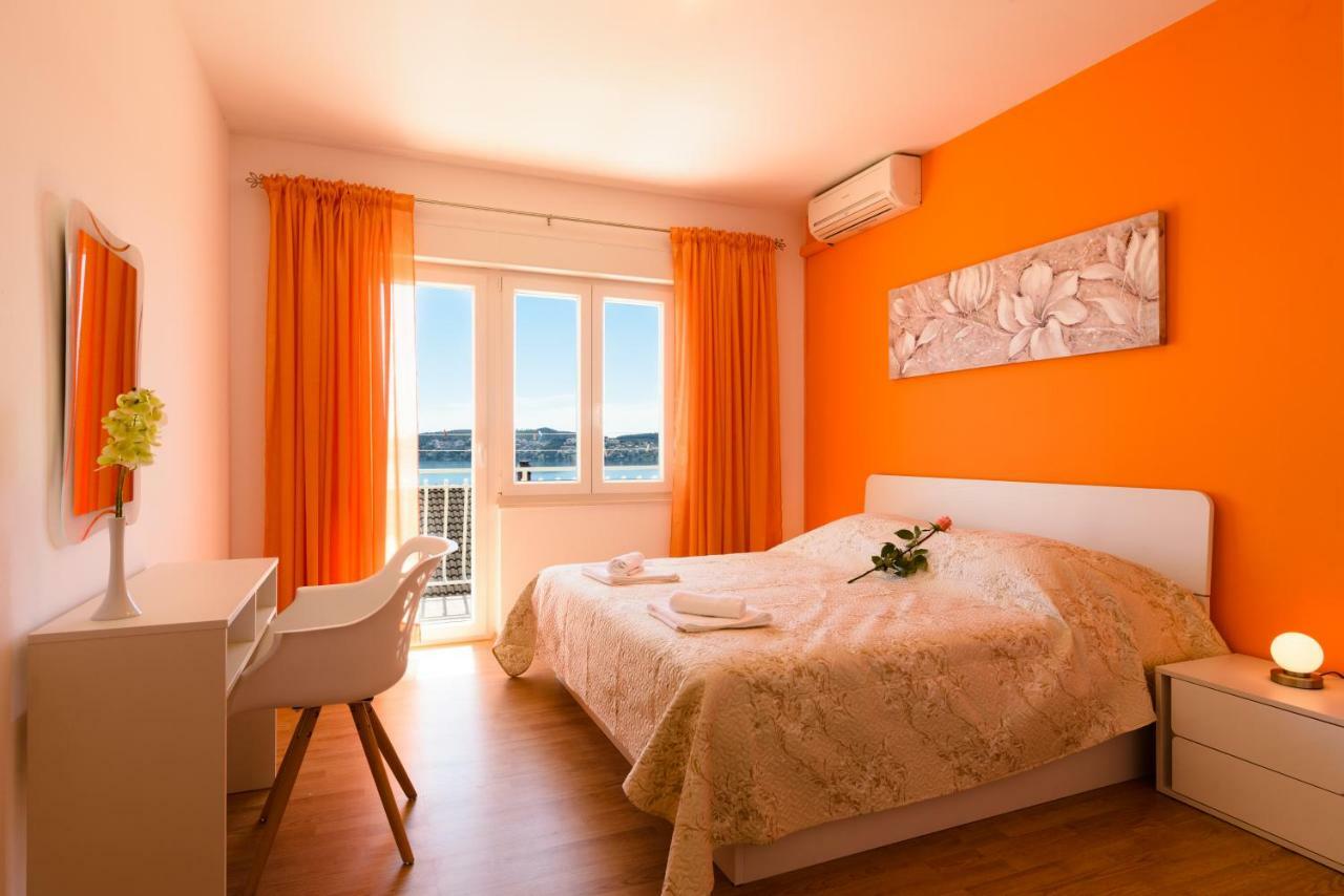 Accommodation Mamut Trogir Exterior foto