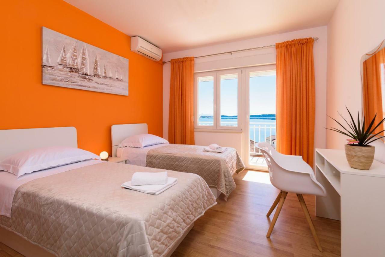 Accommodation Mamut Trogir Exterior foto