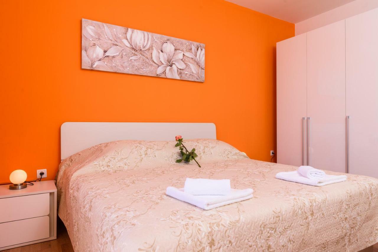 Accommodation Mamut Trogir Exterior foto